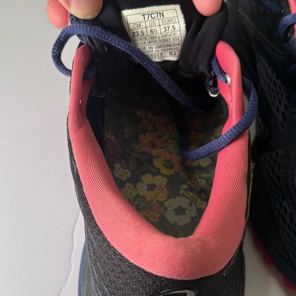 Asics Gel Cumulus 19 Lace Up Running Shoes Womens 6.5 Blue Pink Athleisure Gym - Picture 7 of 7